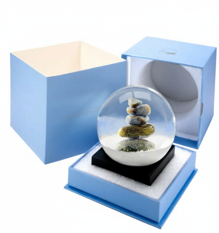 Cairn Snow Globe – CoolSnowGlobes